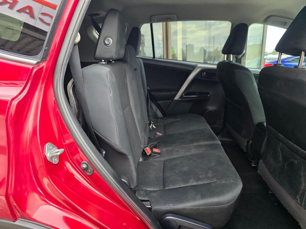 2018 Toyota RAV4 LE Toyota Safety Sense | Backup Camera | Heated Seats Photo