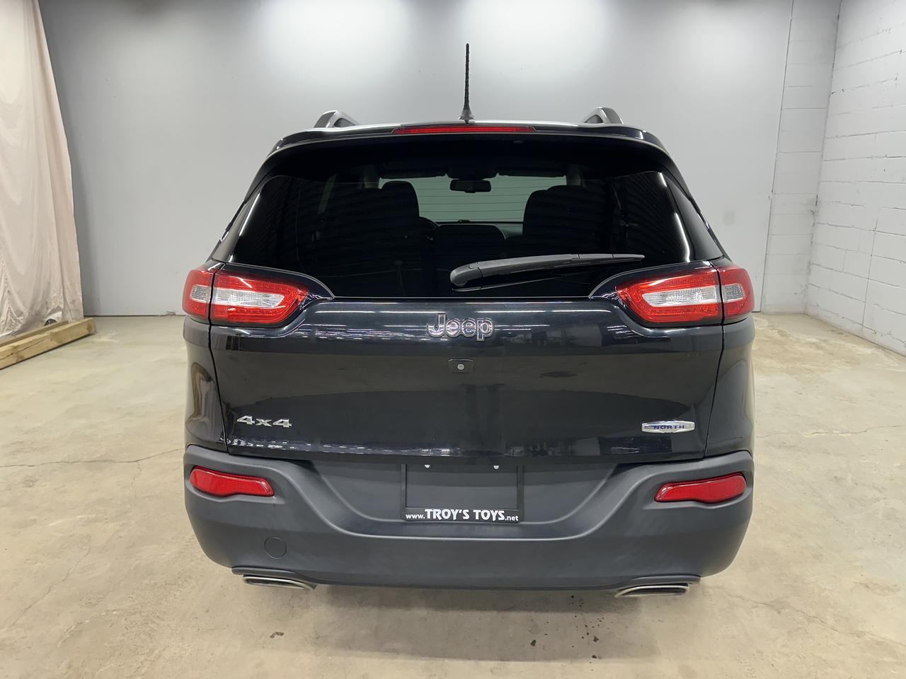 2015 Jeep Cherokee 4WD 4dr North Photo5