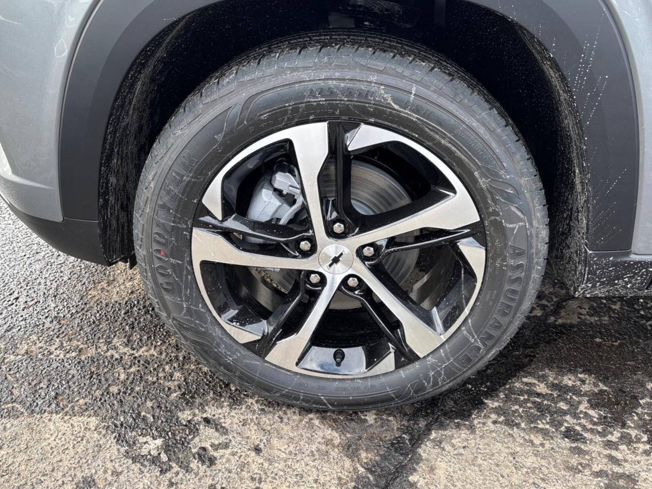 2026 Chevrolet Trax 1RS New 2026 Sporty Small 5 Passenger FWD SUV with Heated Front Seats, Heated Steering Wheel, Remote Vehicle Start, 18 Aluminum Heels and Wireless Apple CarPlay and Android Auto Photo