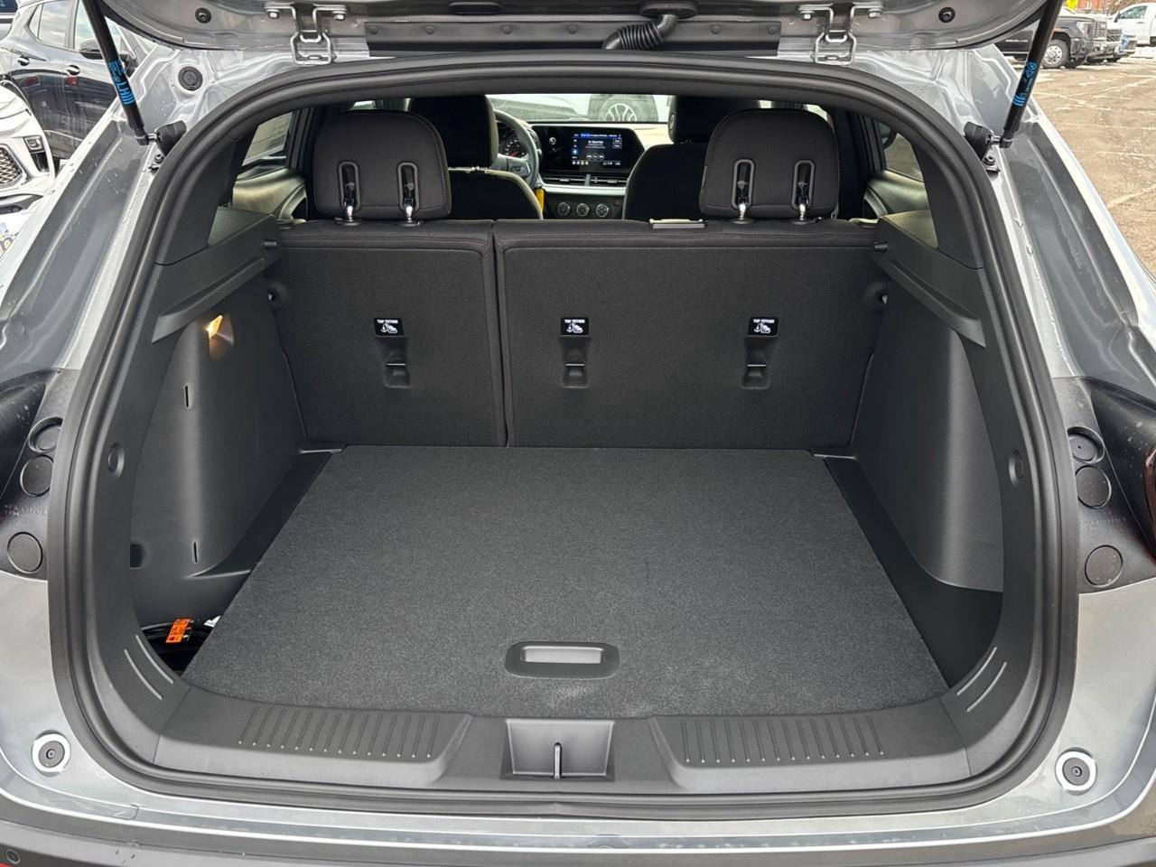 2026 Chevrolet Trax 1RS New 2026 Sporty Small 5 Passenger FWD SUV with Heated Front Seats, Heated Steering Wheel, Remote Vehicle Start, 18 Aluminum Heels and Wireless Apple CarPlay and Android Auto Photo