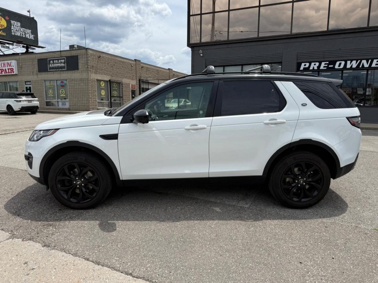 2018 Land Rover Discovery Sport HSE/ 7-PASSENGER/ LEATHER/ MOONROOF/ NAVIGATION - Photo #8