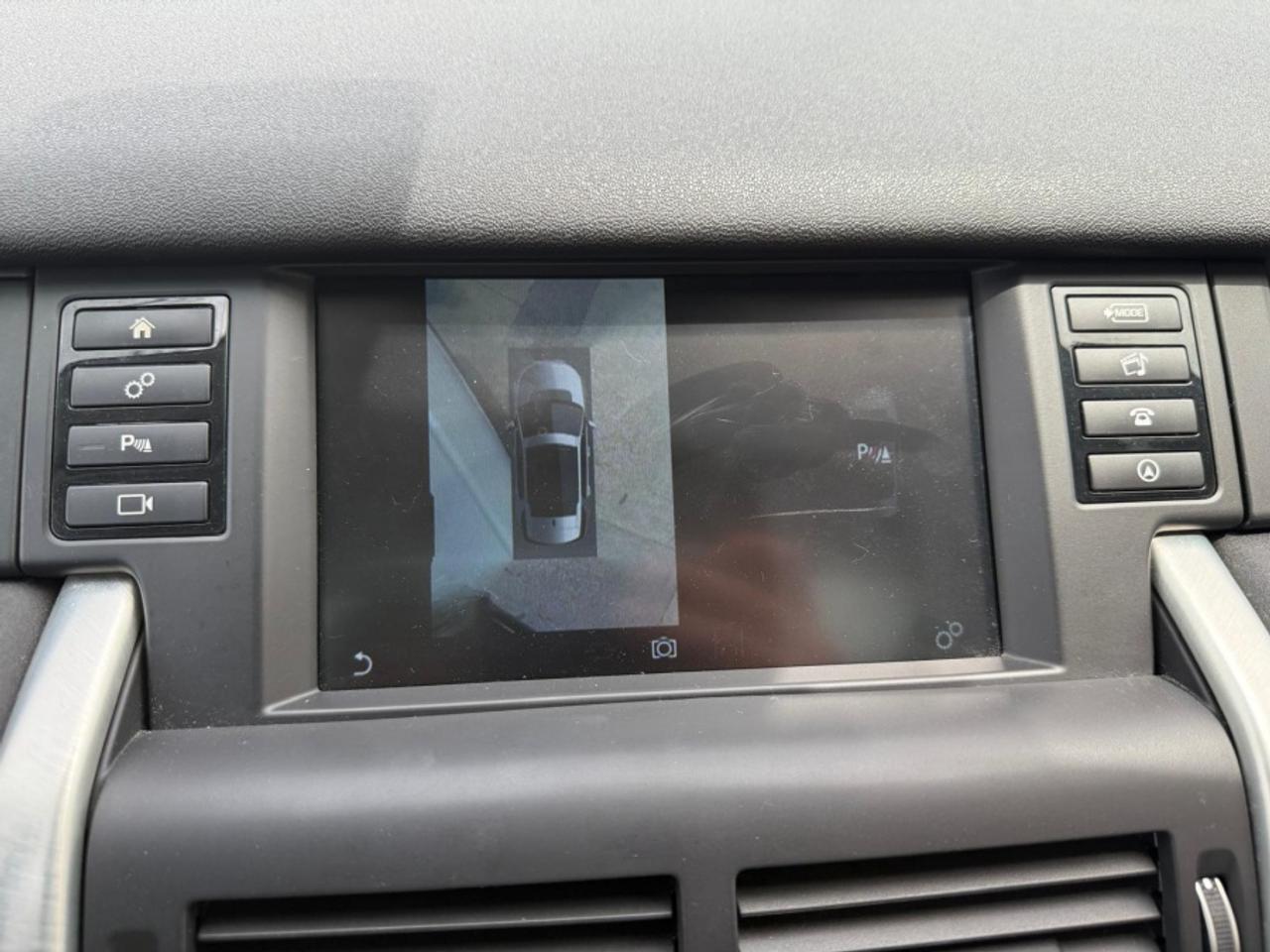 2018 Land Rover Discovery Sport HSE/ 7-PASSENGER/ LEATHER/ MOONROOF/ NAVIGATION Photo