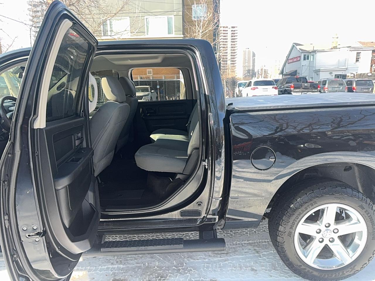 2017 RAM 1500 Express Photo