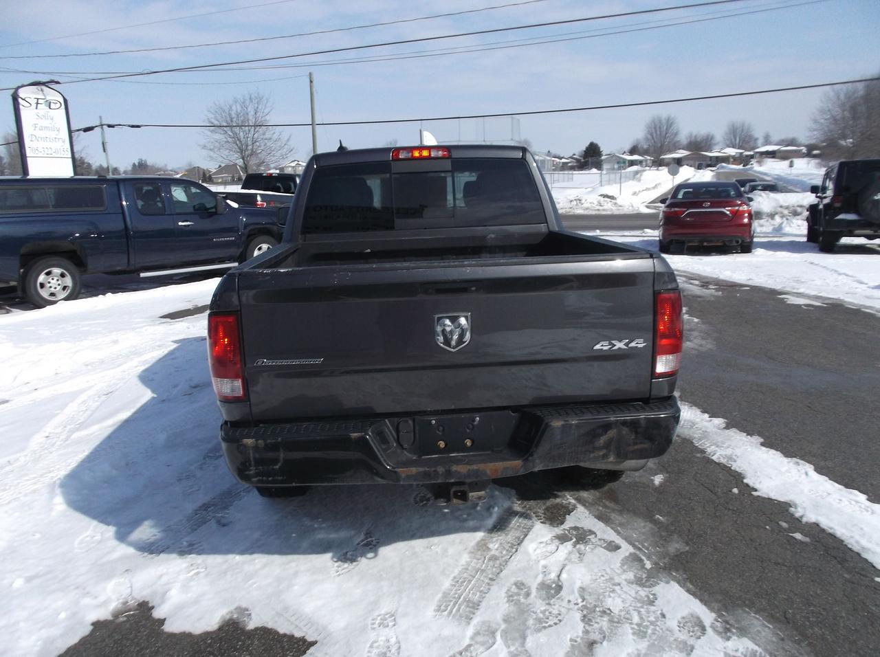 2018 RAM 1500 4X4 4 DOOR SLT  OUTDOORSMAN Photo3