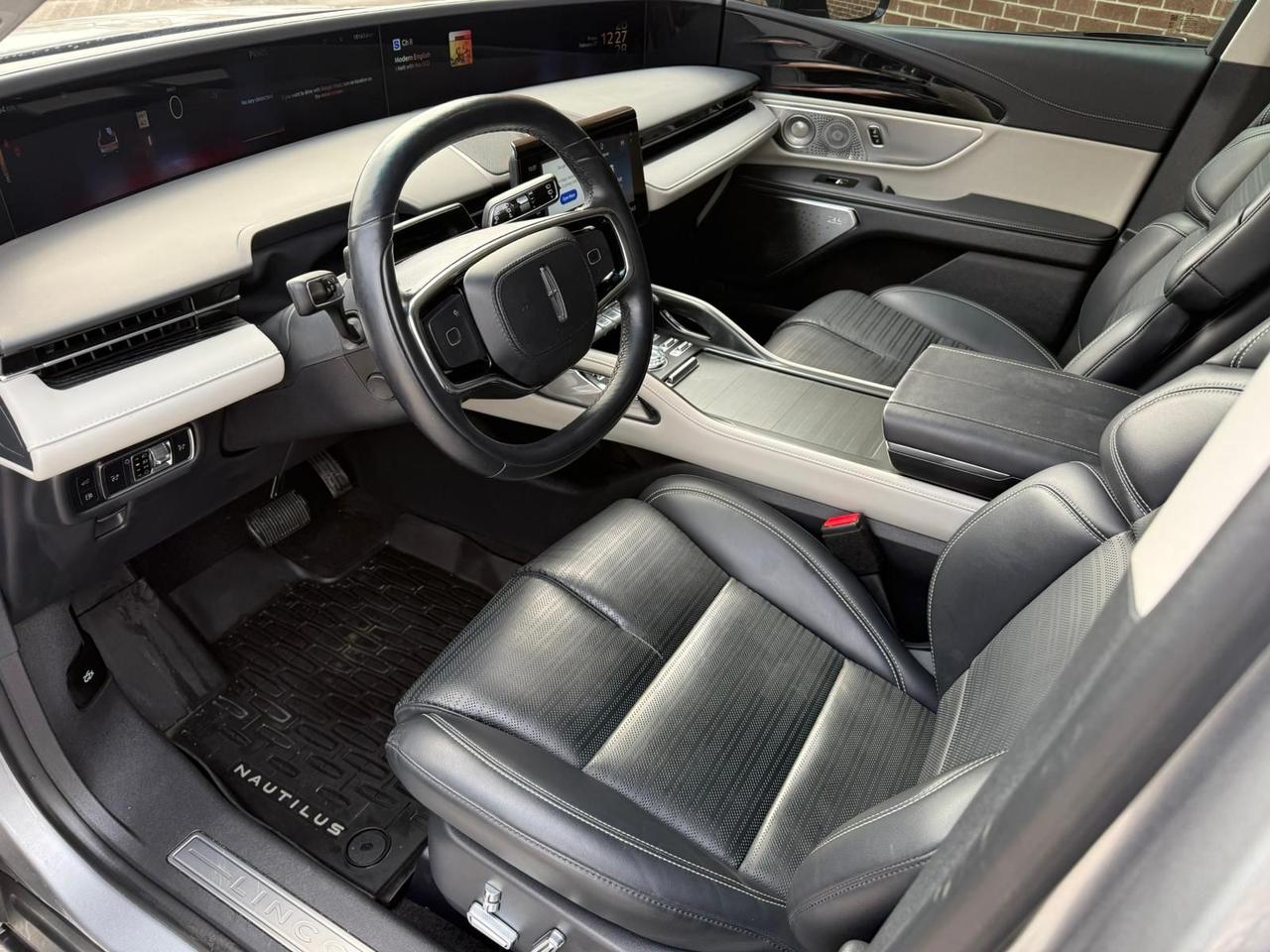 2024 Lincoln Nautilus RESERVE Photo