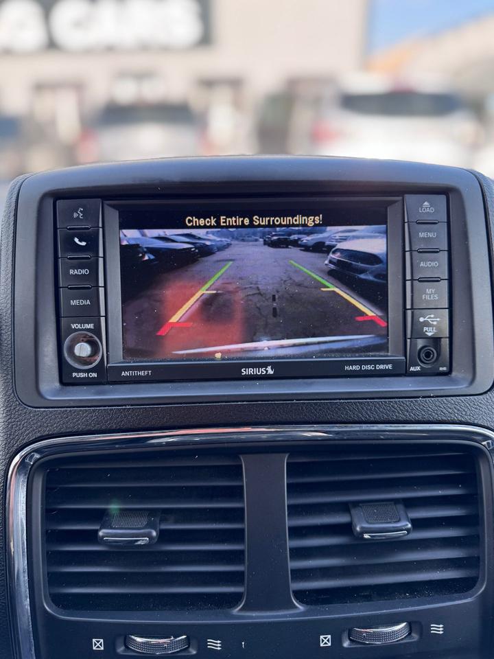 2017 Dodge Grand Caravan SXT Premium Plus | Rear Cam | Business Conversion Photo