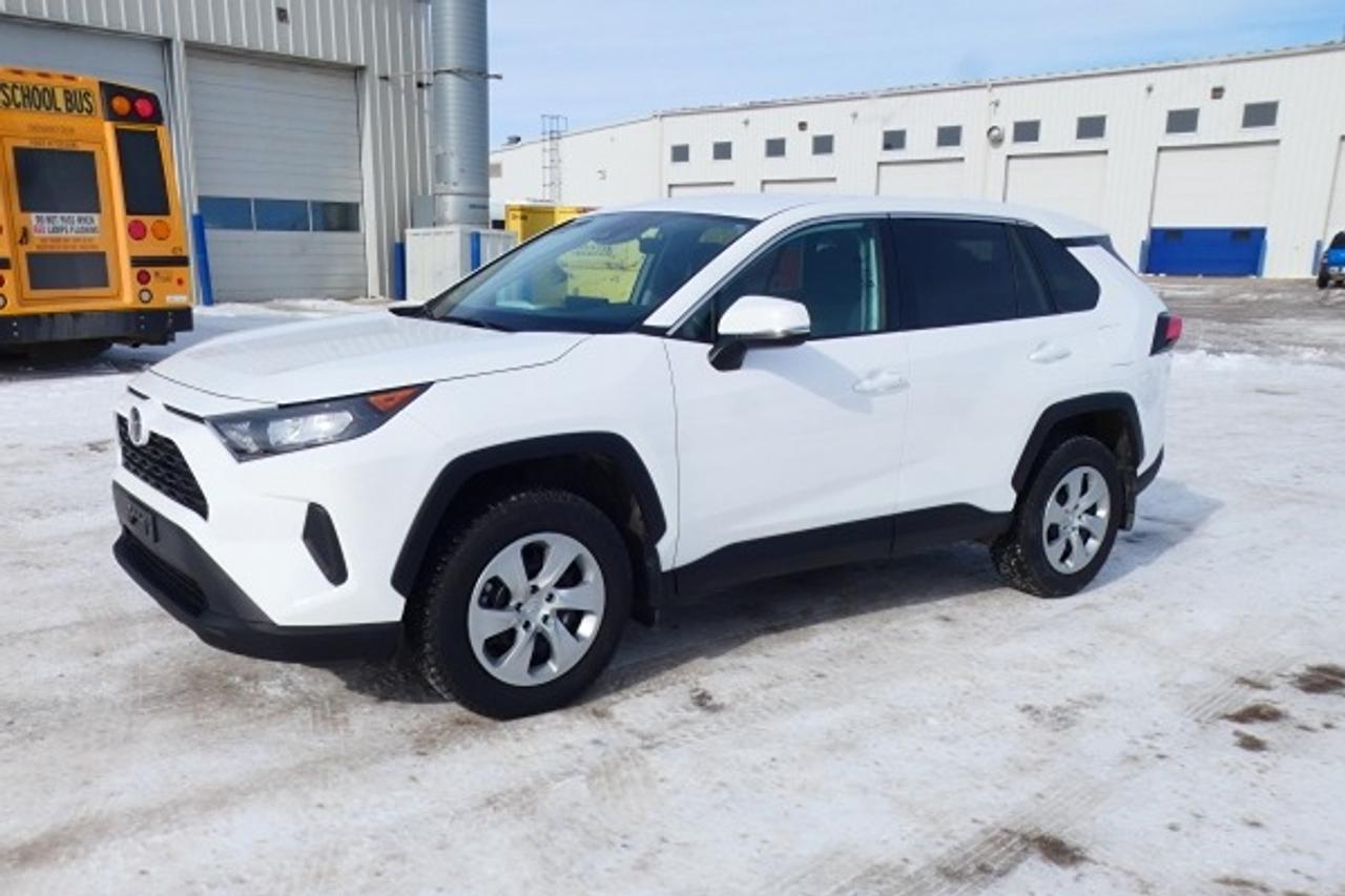 2022 Toyota RAV4 LE AWD w/Htd cloth, BUC - Photo #1