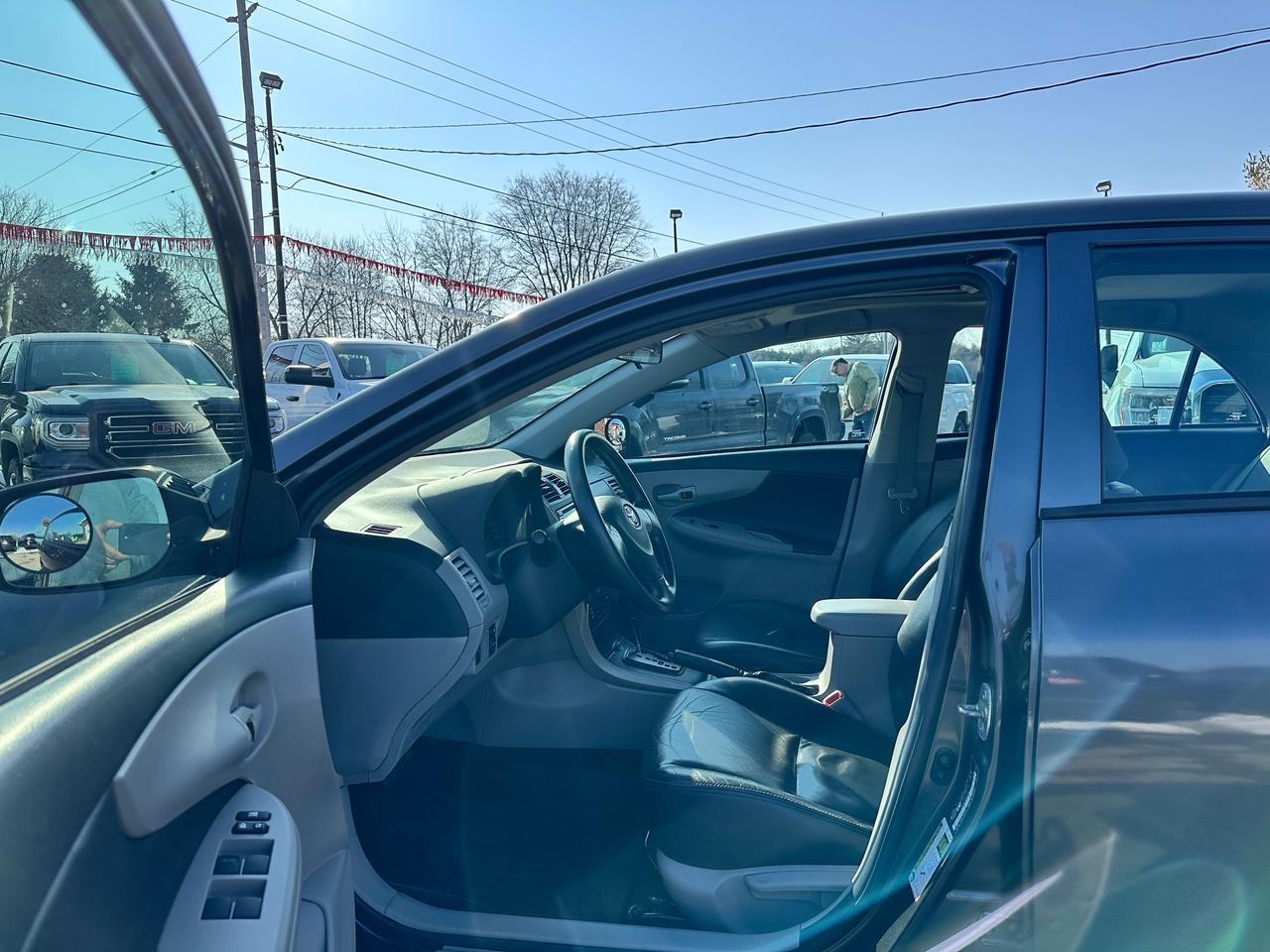 2013 Toyota Corolla CE Heated-Leather Sunroof Bluetooth AC FM CDPlayer Photo