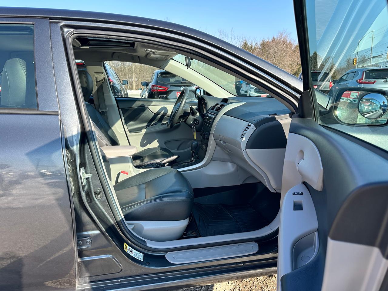 2013 Toyota Corolla CE Heated-Leather Sunroof Bluetooth AC FM CDPlayer Photo