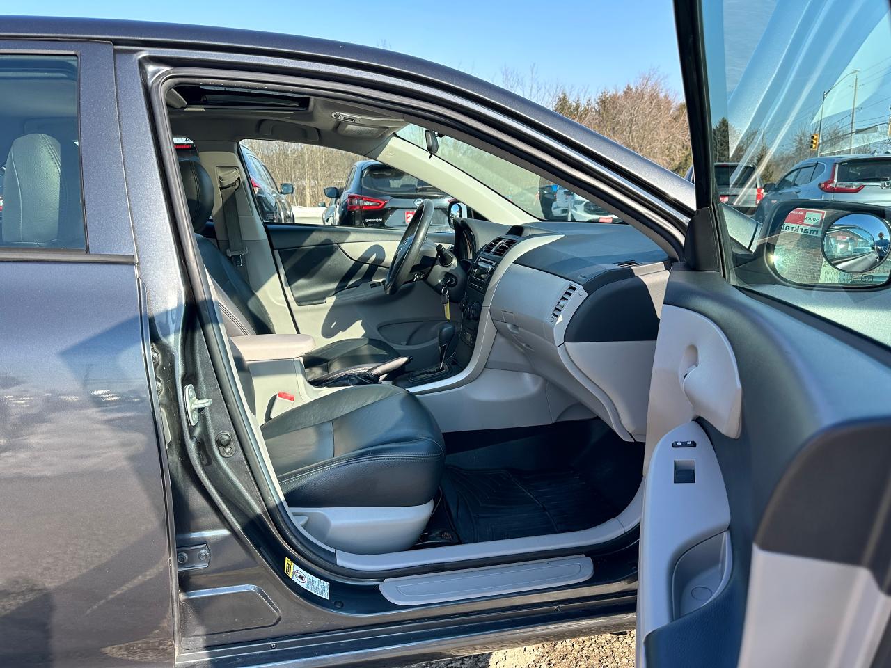 2013 Toyota Corolla CE Heated-Leather Sunroof Bluetooth AC FM CDPlayer Photo