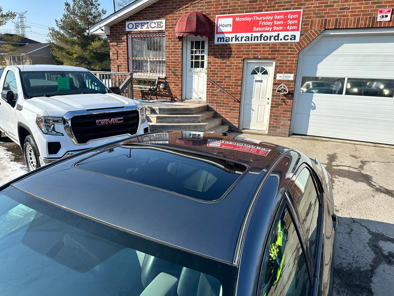 2013 Toyota Corolla CE Heated-Leather Sunroof Bluetooth AC FM CDPlayer Photo