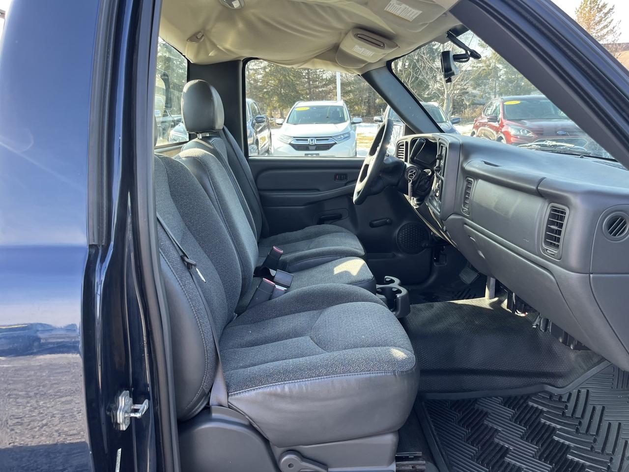 2006 GMC Sierra 1500 SL 2WD Photo