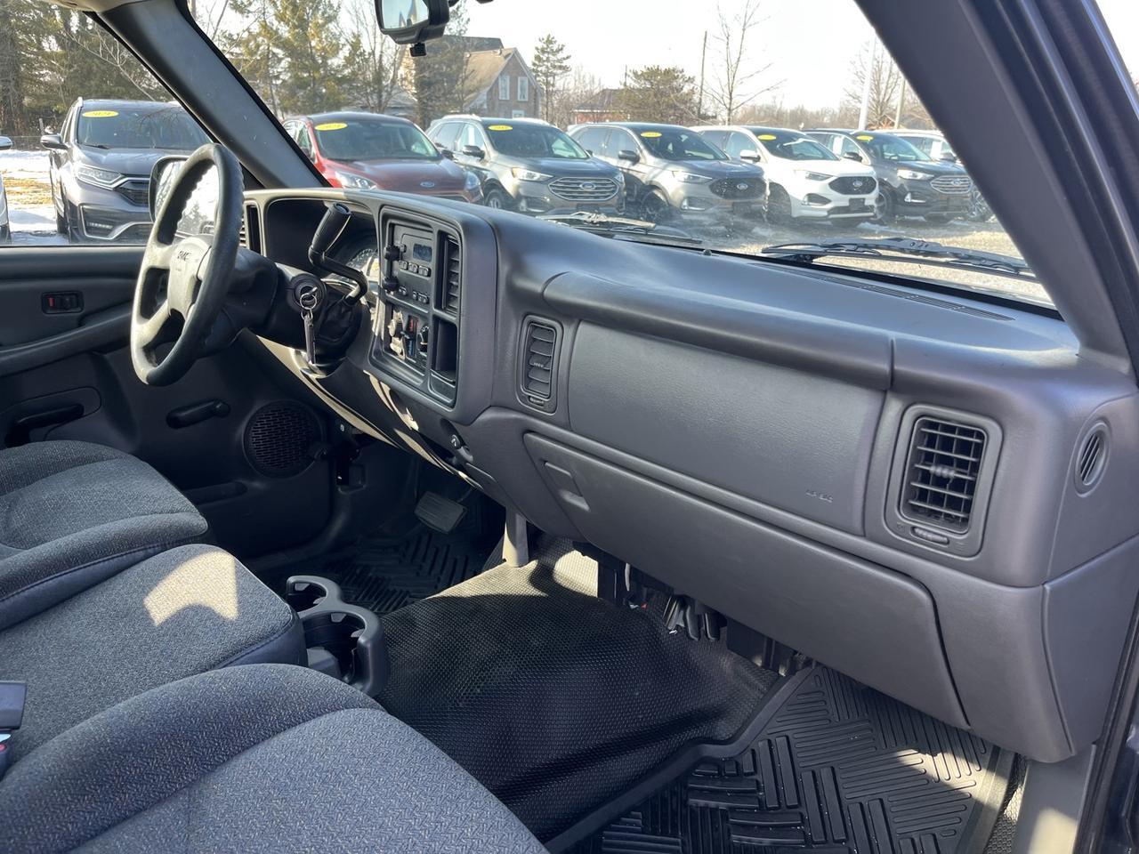 2006 GMC Sierra 1500 SL 2WD Photo