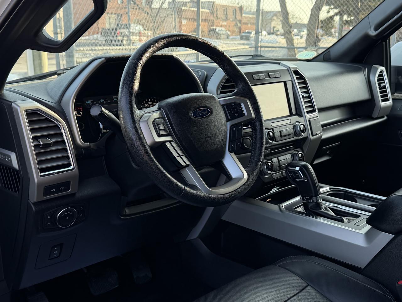 2015 Ford F-150 Lariat Photo