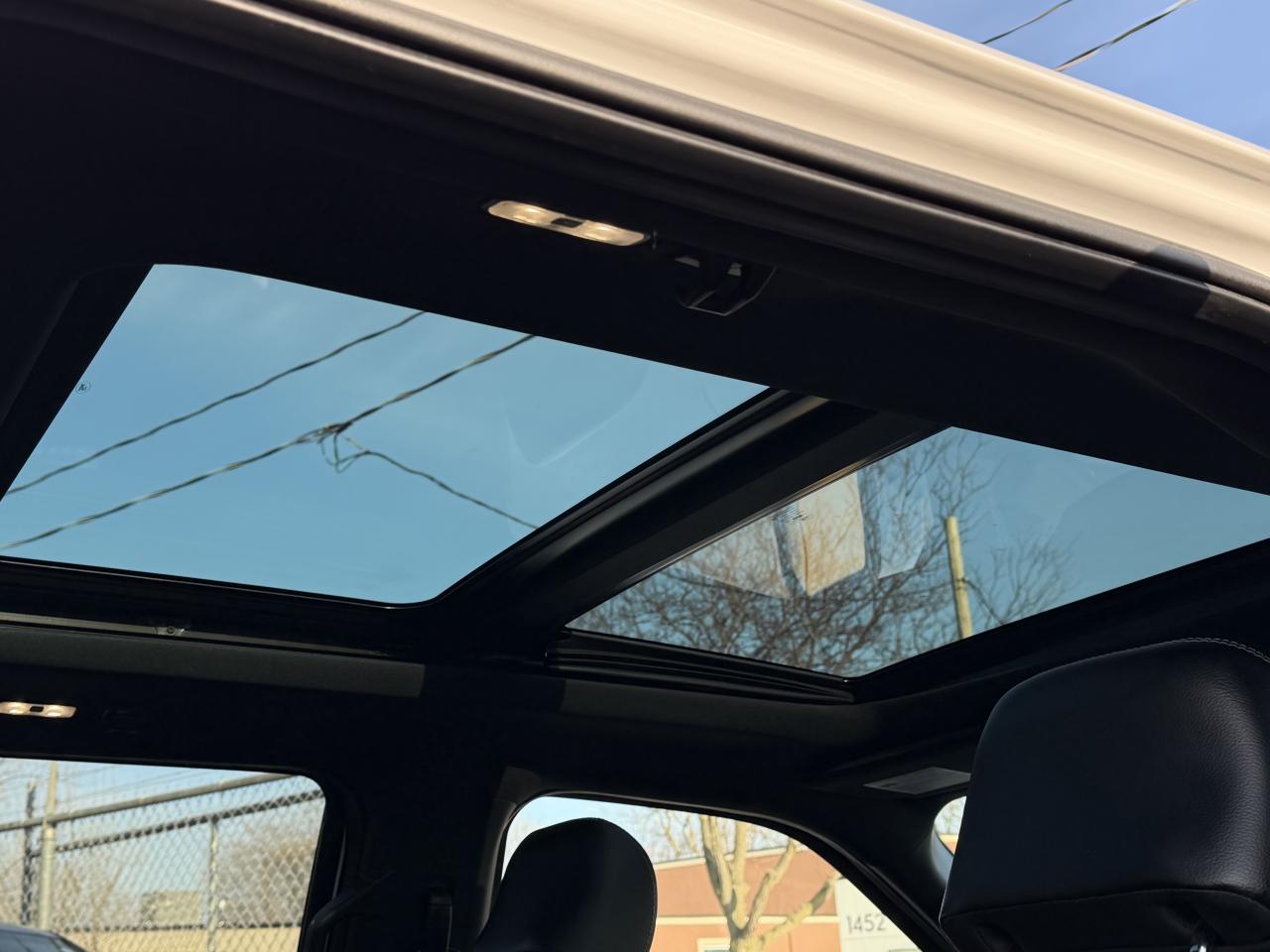 2015 Ford F-150 Lariat Photo