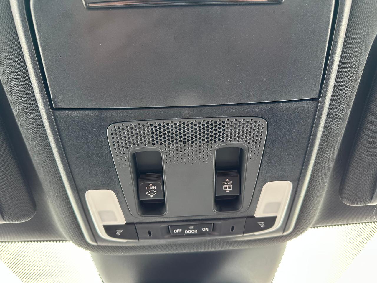 2025 Honda Pilot Black Edition AWD Photo5