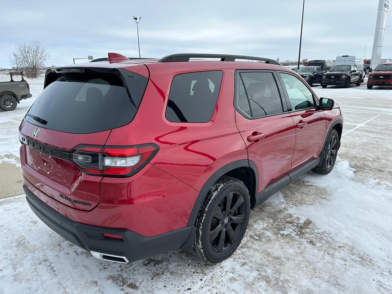 2025 Honda Pilot Black Edition AWD Photo