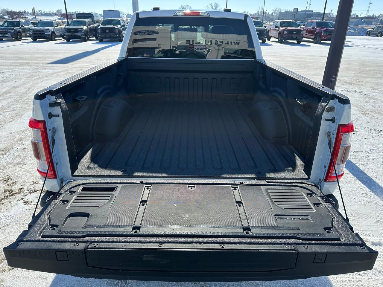 2023 Ford F-150 Lariat Photo5