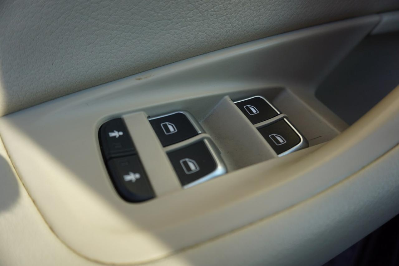 2016 Audi A6 TECH S-LINE AWD CERTIFIED NAV BLUETOOTH LEATHER HEATED SEATS SUNROOF CRUISE ALLOYS Photo