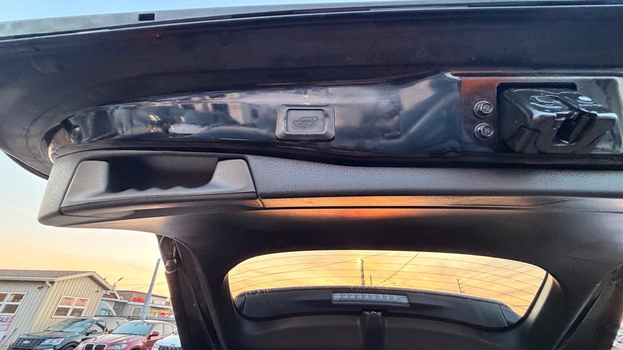 2019 Toyota RAV4 AWD Hybrid Limited, No Accidents, Well Maintained Photo