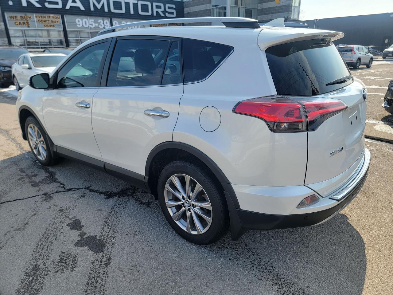 2017 Toyota RAV4 AWD | Limited | LOW KMS Photo