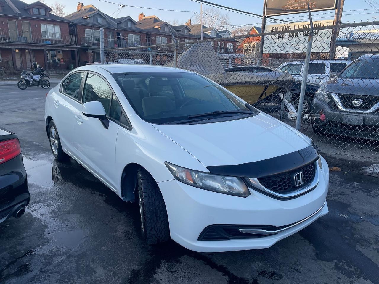 2013 Honda Civic LX *HEATED SEATS, SAFETY, 1Y WARRANTY ENG & TRAN* Photo2