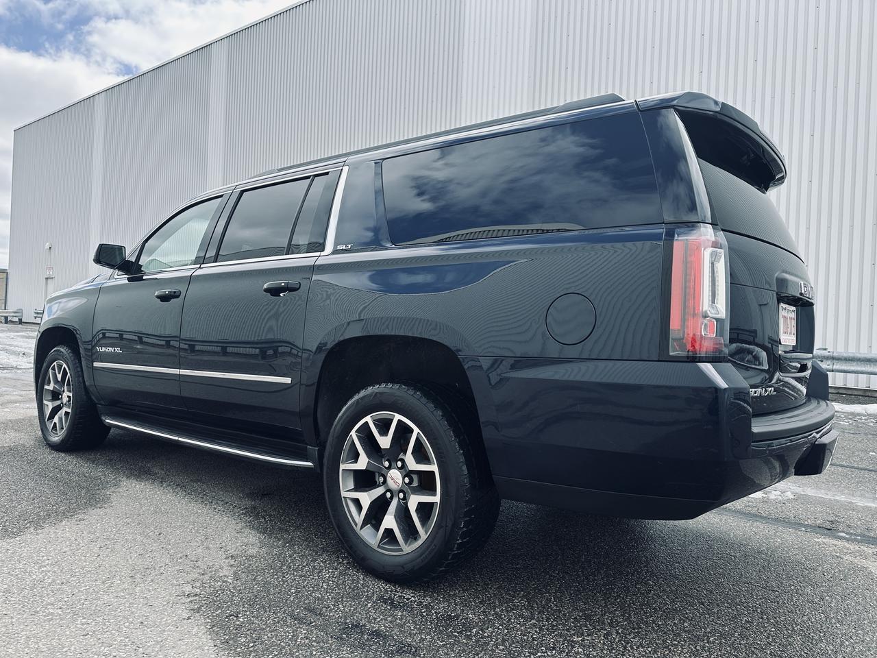 2017 GMC Yukon XL SLT 8 Passengers Fully Equiped Photo