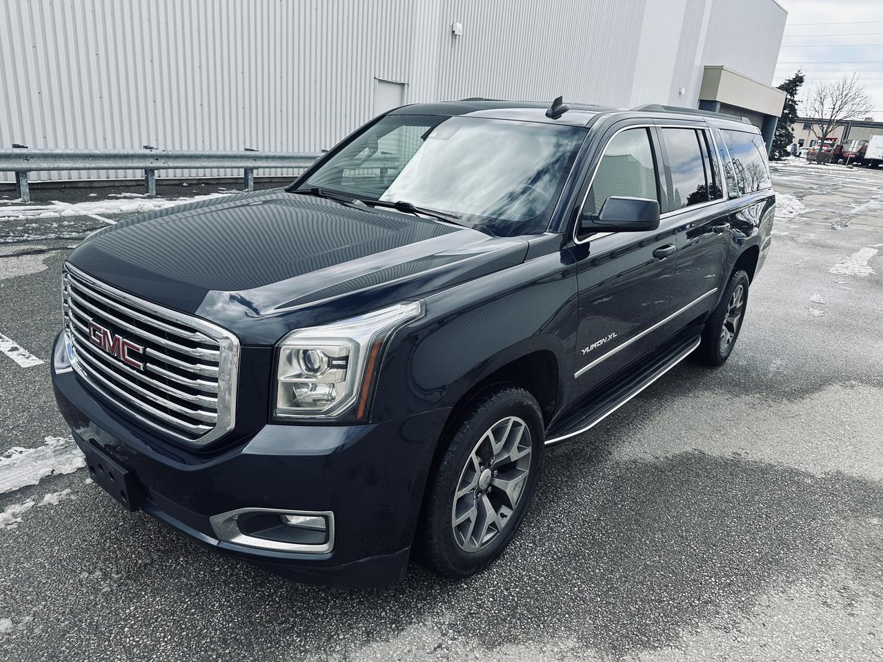 2017 GMC Yukon XL SLT 8 Passengers Fully Equiped
