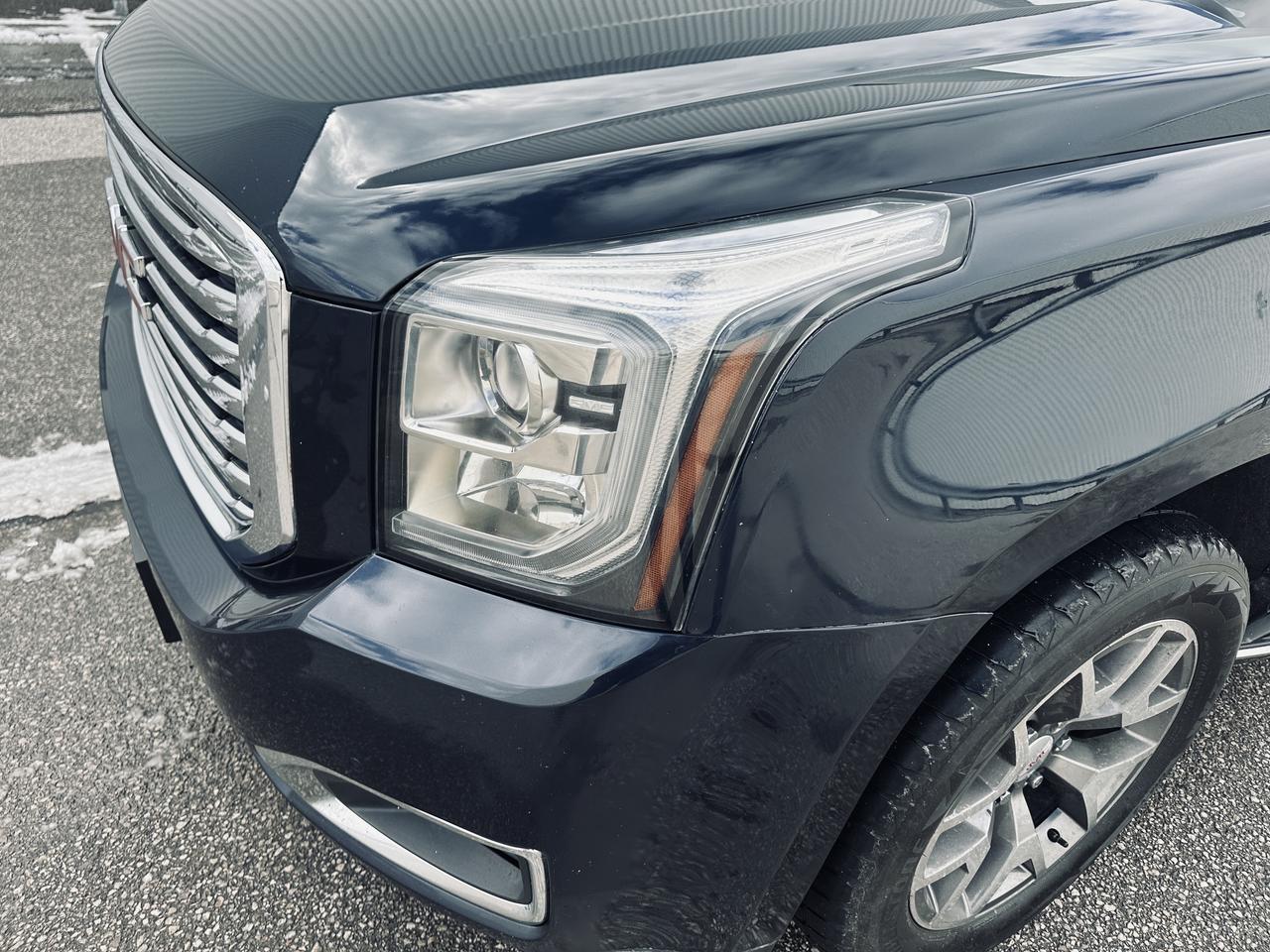 2017 GMC Yukon XL SLT 8 Passengers Fully Equiped Photo