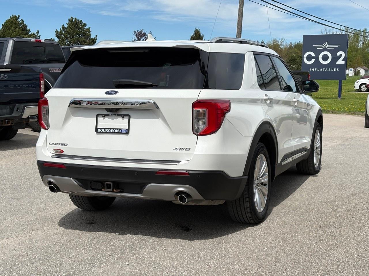 2023 Ford Explorer Limited 4WD Photo