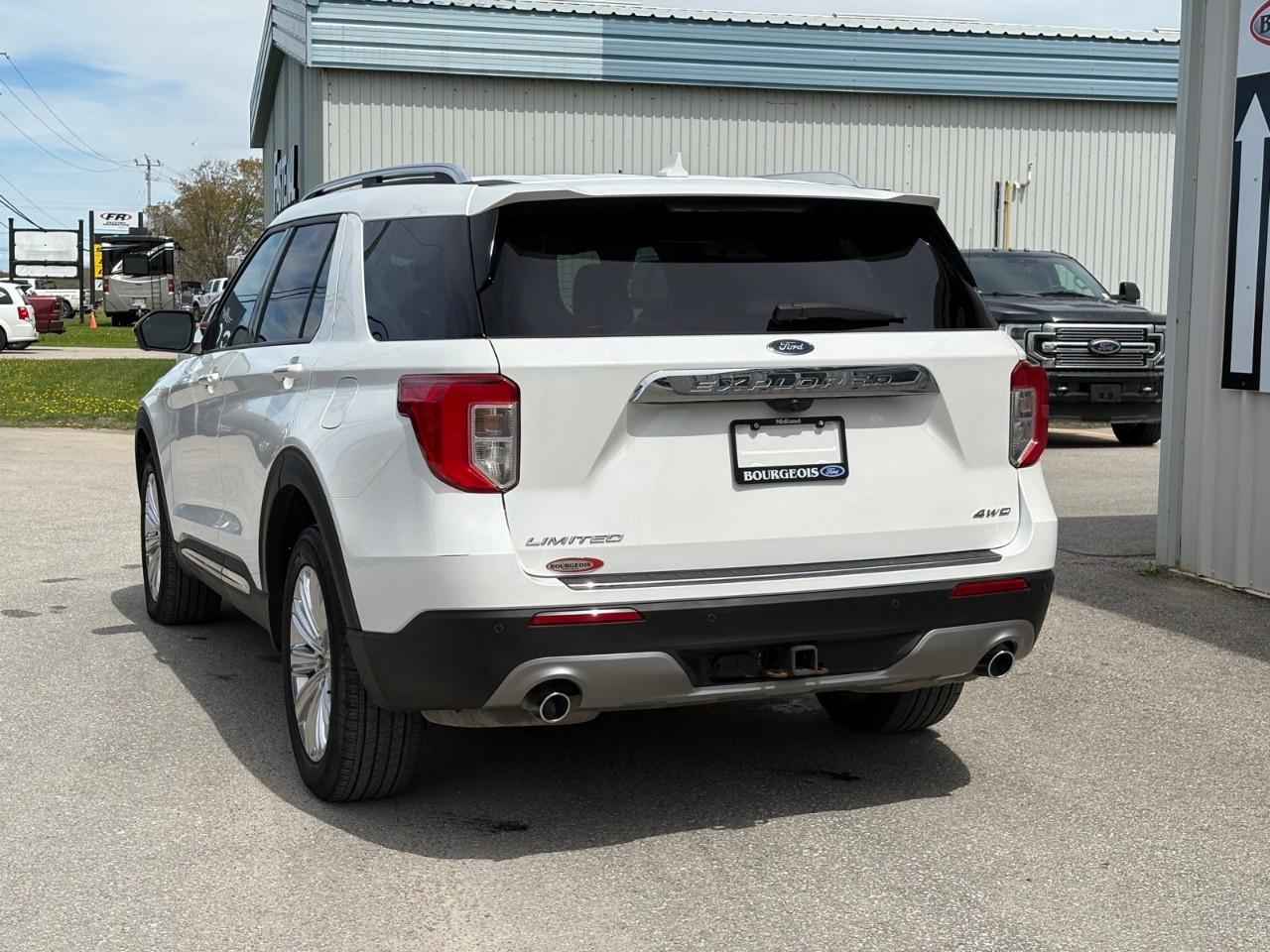 2023 Ford Explorer Limited 4WD Photo
