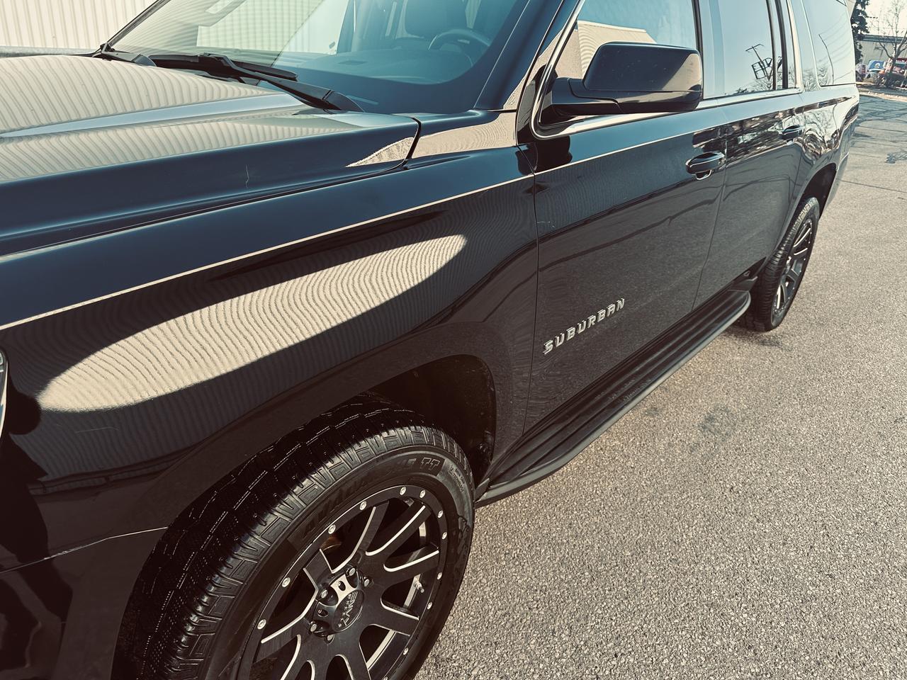 2017 Chevrolet Suburban LT 8 Pass Triple Black Fully Equiped Photo