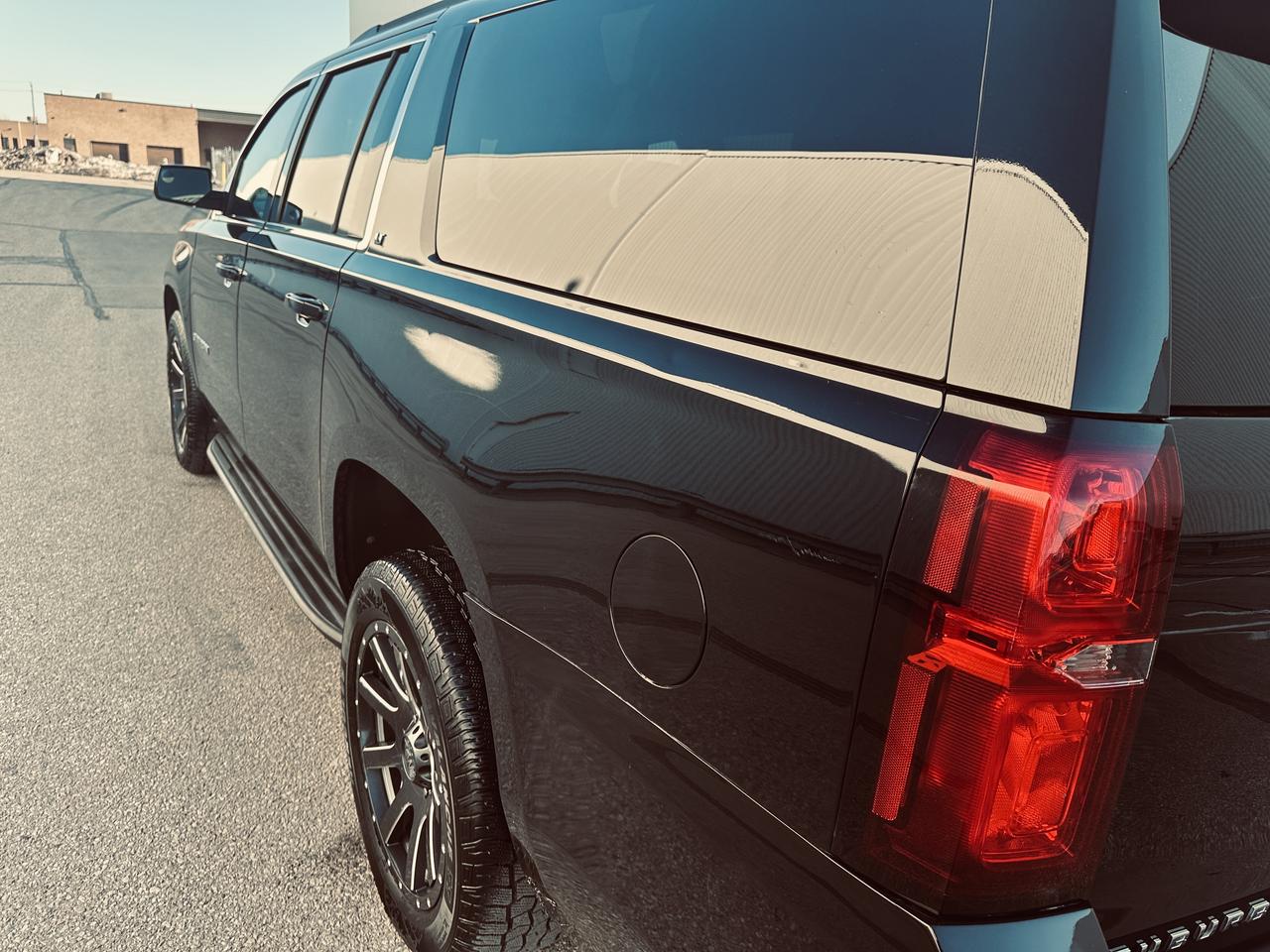 2017 Chevrolet Suburban LT 8 Pass Triple Black Fully Equiped Photo