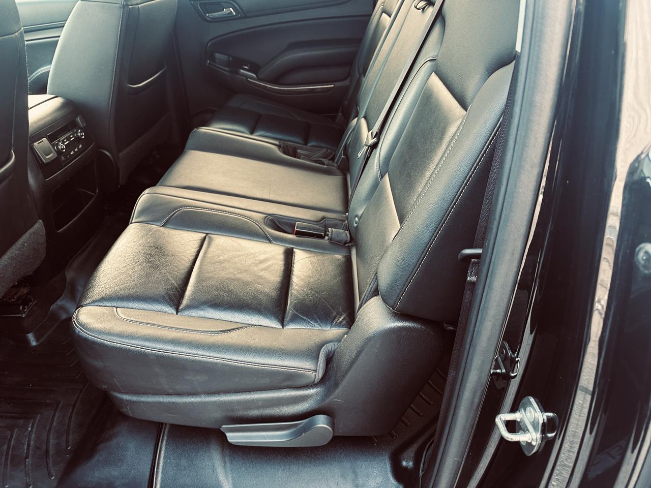 2017 Chevrolet Suburban LT 8 Pass Triple Black Fully Equiped Photo