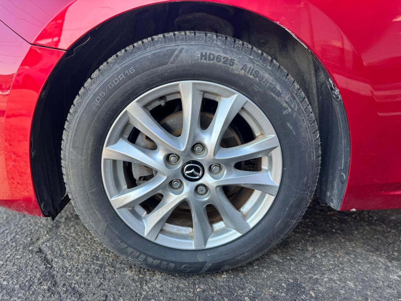 2015 Mazda MAZDA3 GS Manual | Backup Camera | Heated Seats | Bluetooth Photo