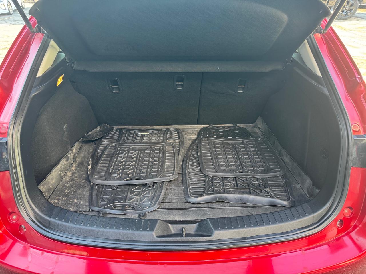 2015 Mazda MAZDA3 GS Manual | Backup Camera | Heated Seats | Bluetooth Photo