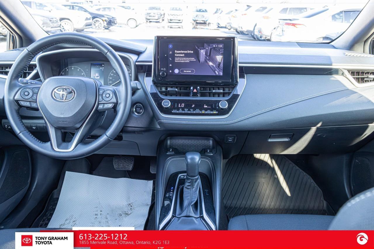 2025 Toyota Corolla Hatchback Photo