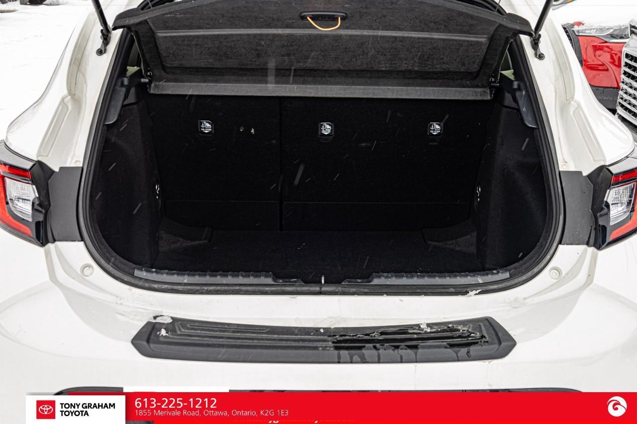 2025 Toyota Corolla Hatchback Photo