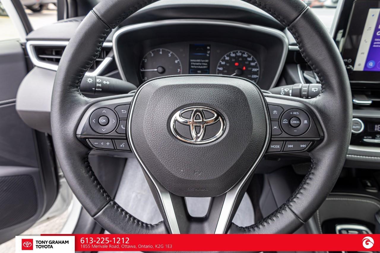 2025 Toyota Corolla Hatchback Photo