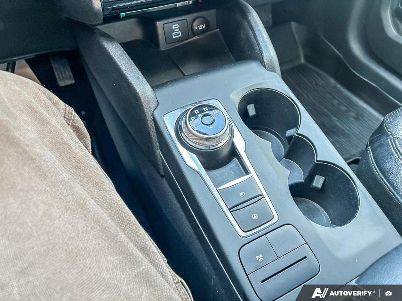 2022 Ford Escape SEL Hybrid HYBRID LEATHER ONE OWNER CERTIFIED Photo