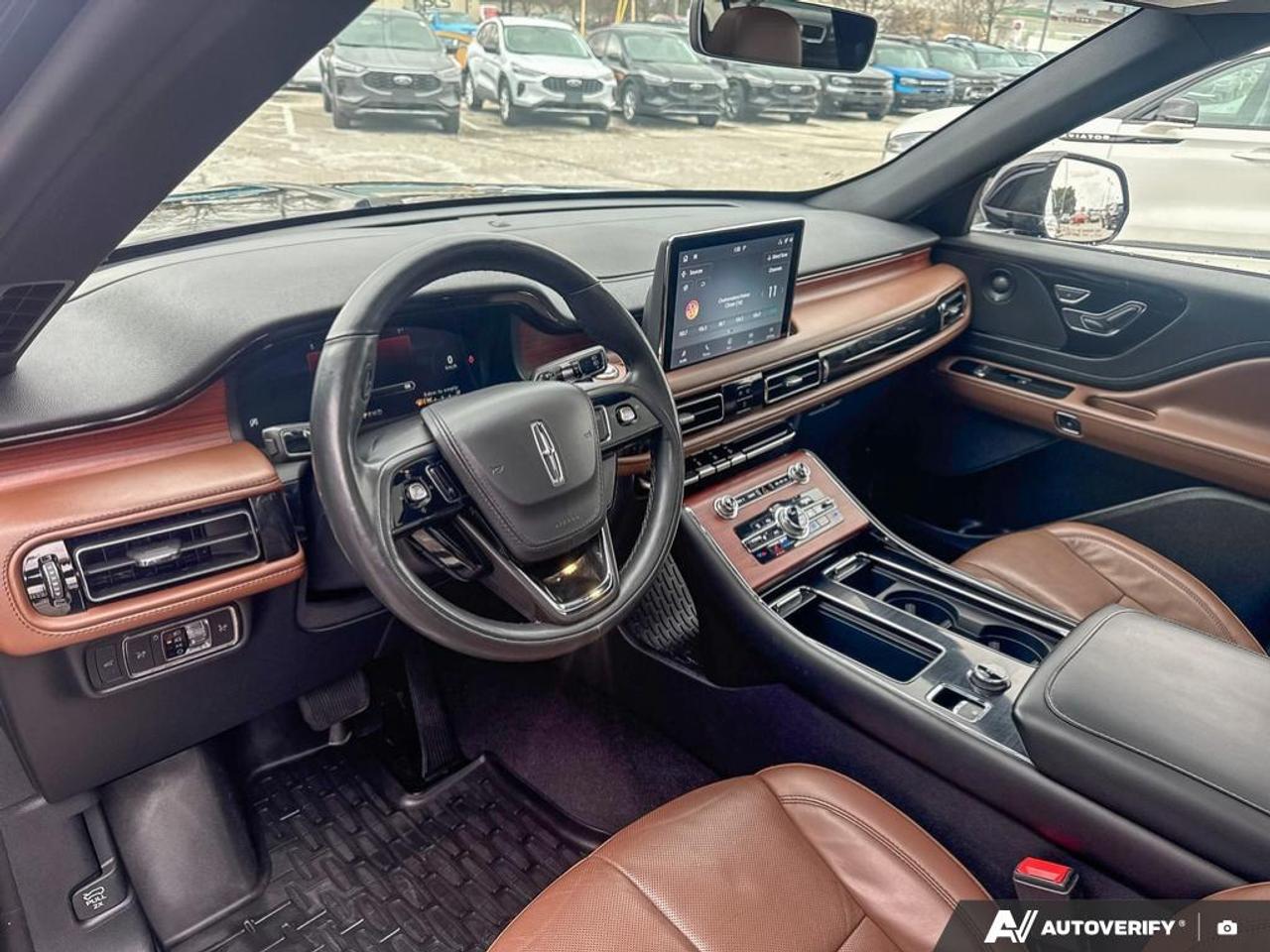 2022 Lincoln Aviator Reserve 200A|TOWPKG|NEW TIRES| HTD STERRING| COOLED SEATS Photo