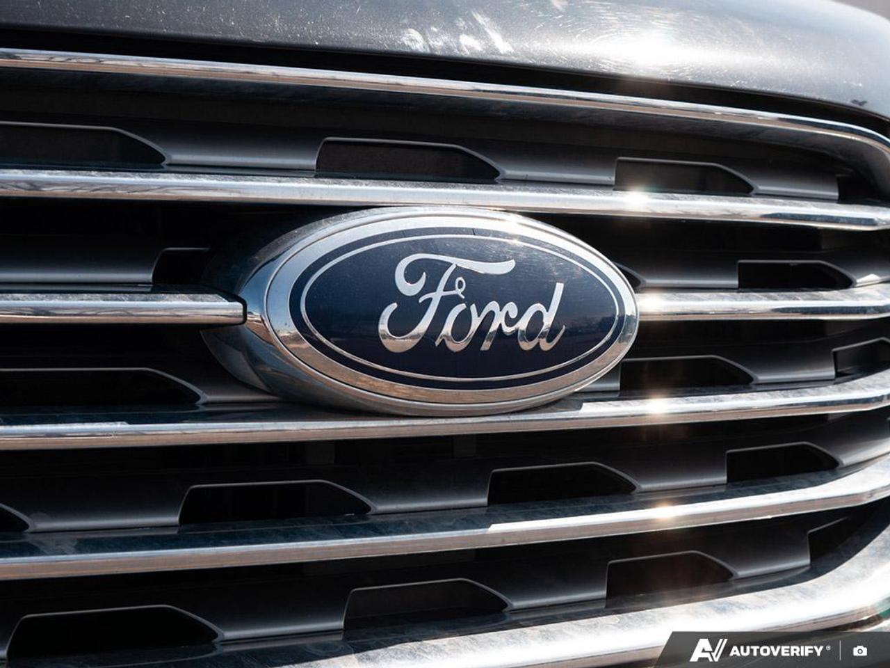 2023 Ford Edge Titanium BLIND SPOT DETECTION | WIRELESS CHARGING | LANE KE Photo