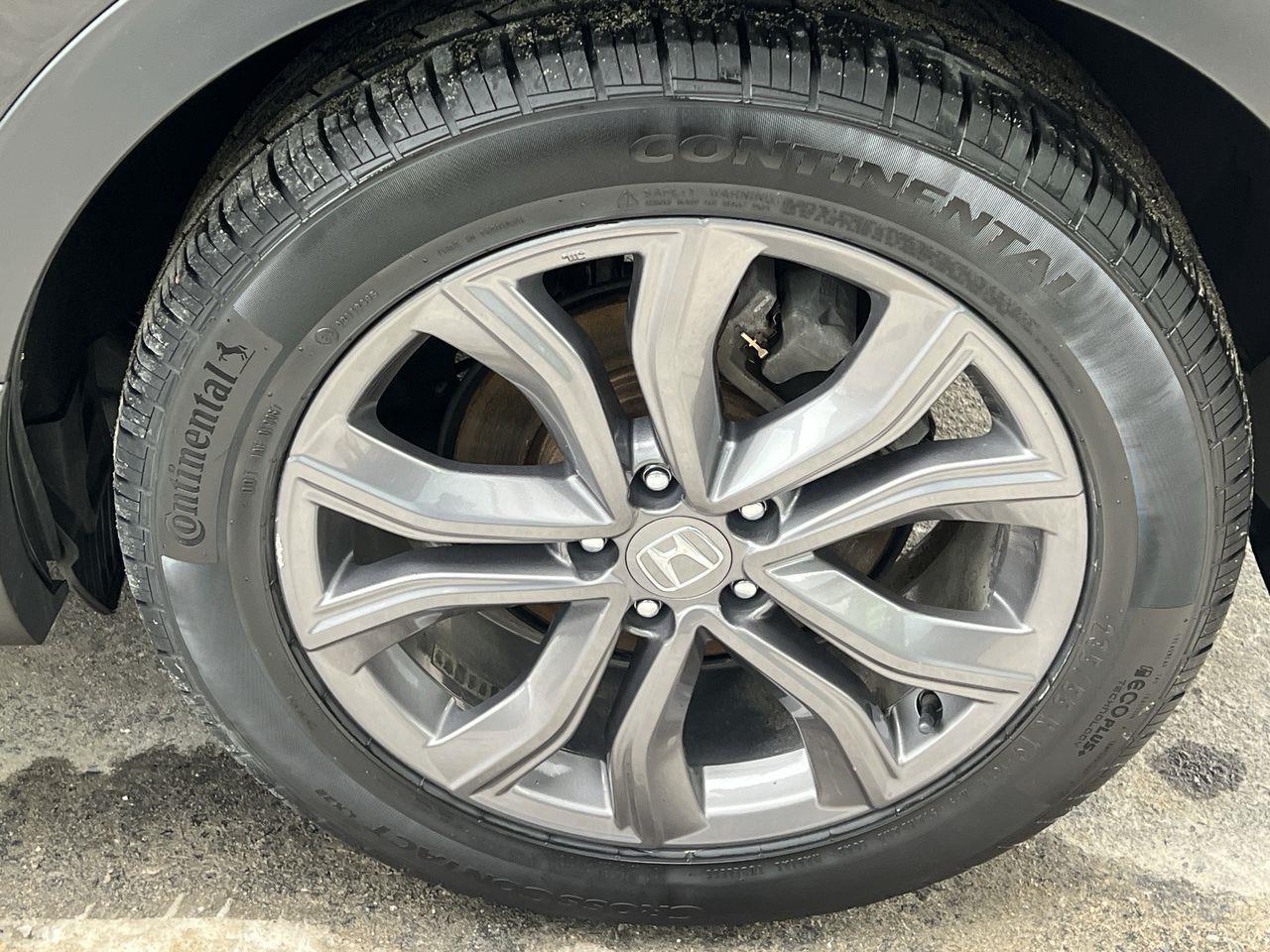 2020 Honda CR-V Sport AWD, MOONROOF, HEATED LEATHER SEATS, HEATED STEERING WHEEL, BACK UP CAM, POWER LIFTGATE!! Photo