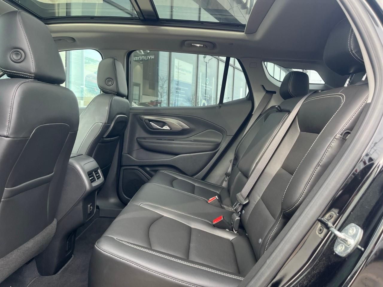 2022 GMC Terrain AWD SLT Photo