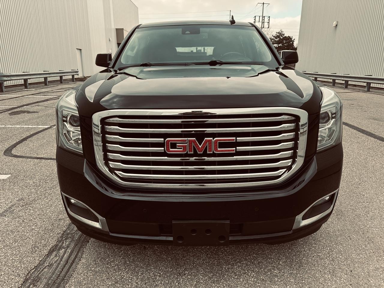 2020 GMC Yukon XL SLT 8 Passengers Triple Black Loaded Photo