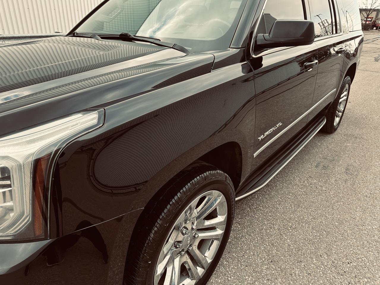 2020 GMC Yukon XL SLT 8 Passengers Triple Black Loaded Photo