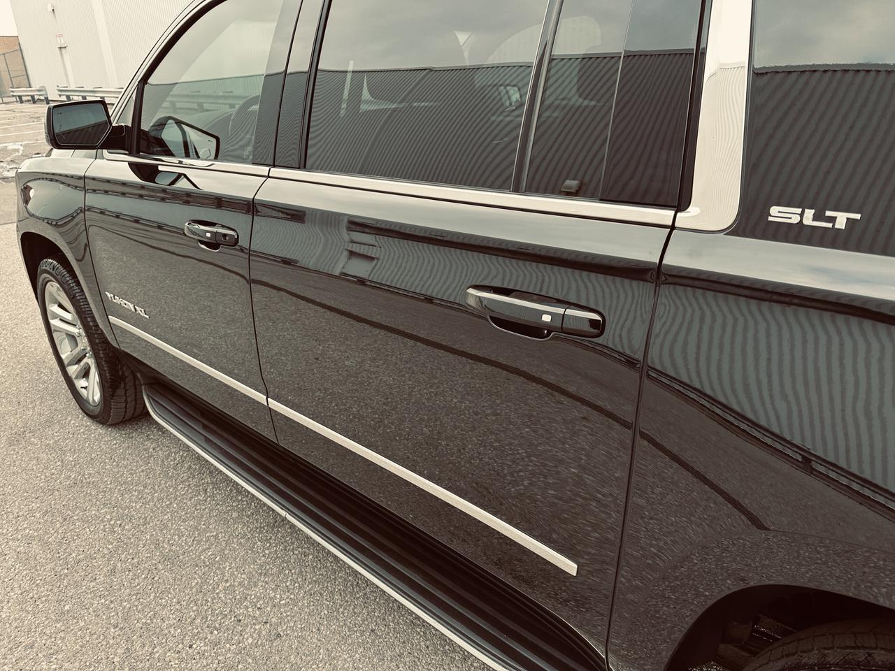 2020 GMC Yukon XL SLT 8 Passengers Triple Black Loaded Photo