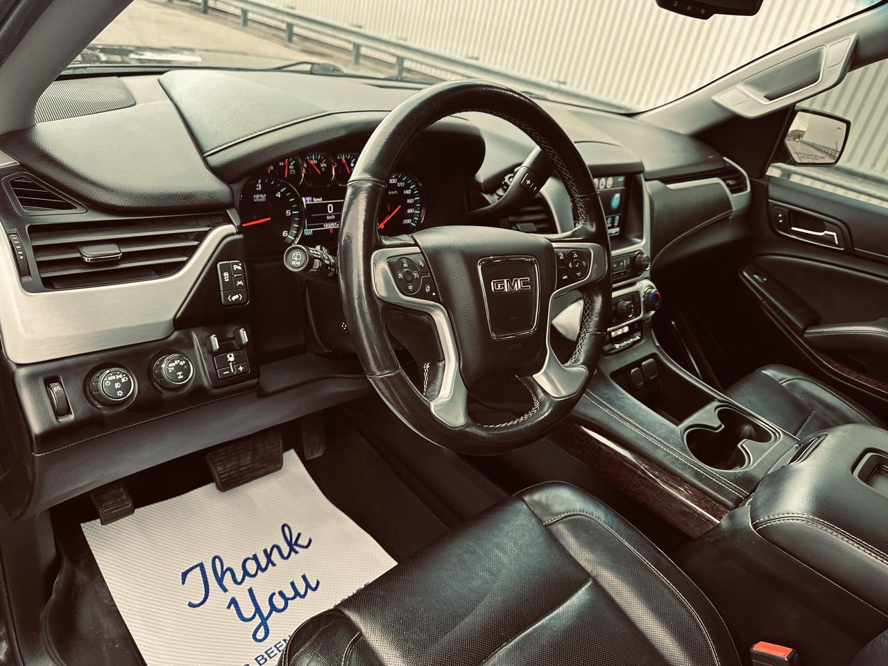 2020 GMC Yukon XL SLT 8 Passengers Triple Black Loaded Photo