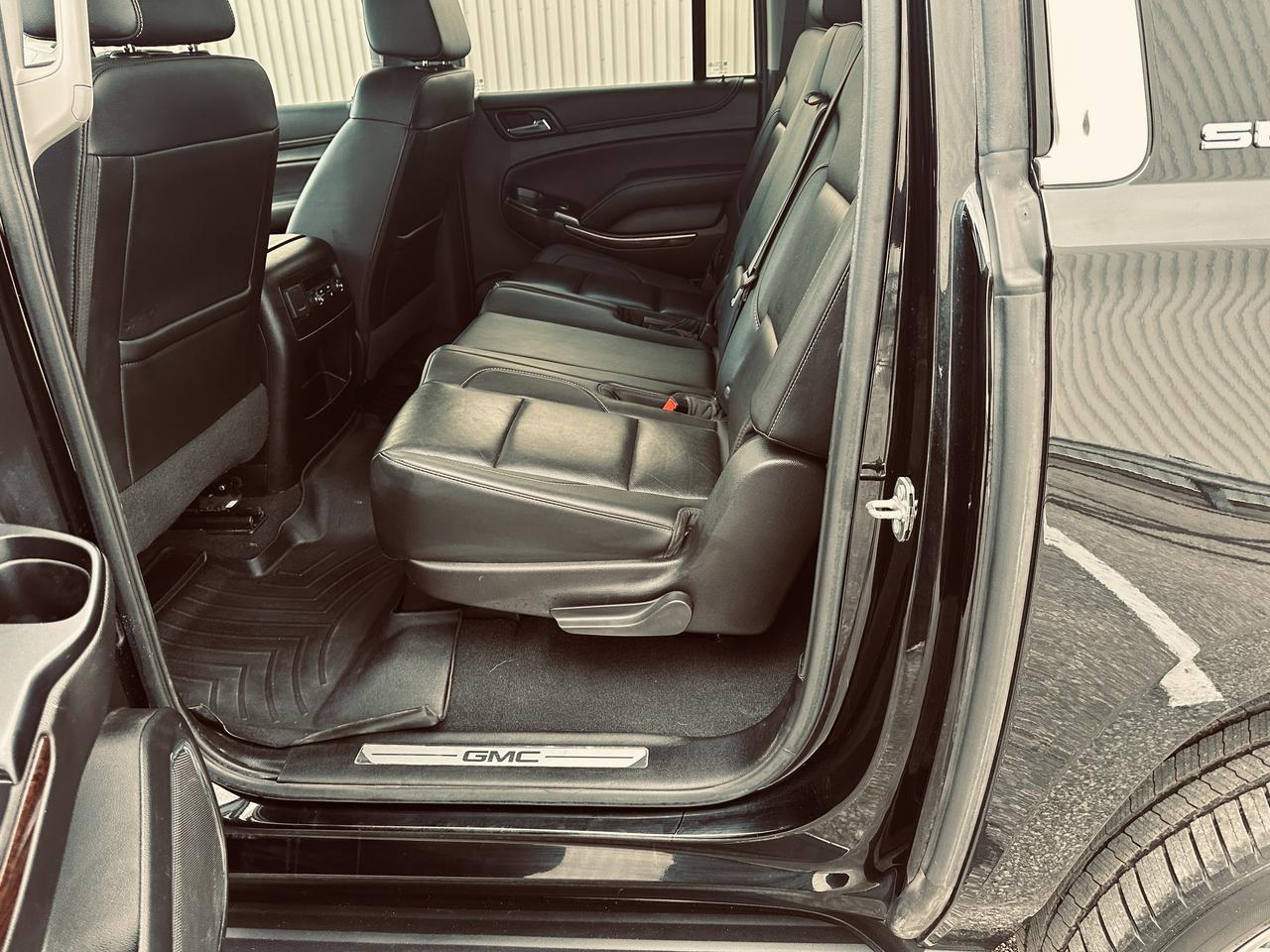 2020 GMC Yukon XL SLT 8 Passengers Triple Black Loaded Photo