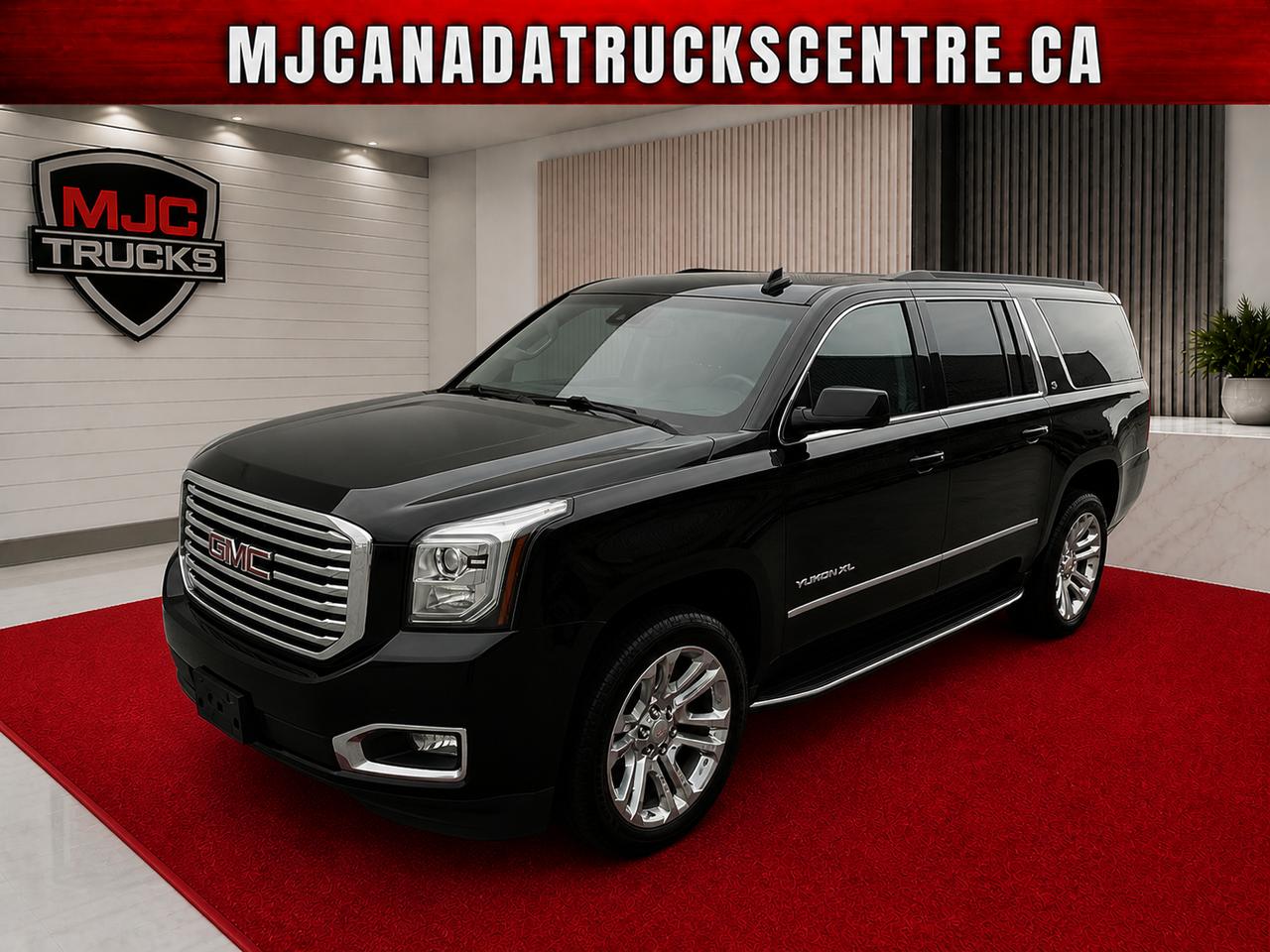 2020 GMC Yukon XL SLT 8 Passengers Triple Black Loaded